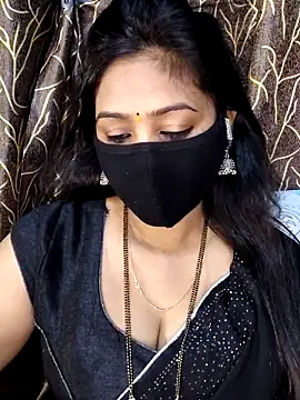 Snapshot of Monalisha_G chatting on 04/07/26, 06:47 Monalisha G online show from 04/07/26, 06:47
