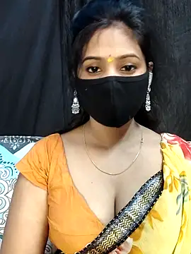 Snapshot of Monalisha_G chatting on 04/13/26, 08:31 Monalisha G online show from 04/13/26, 08:31