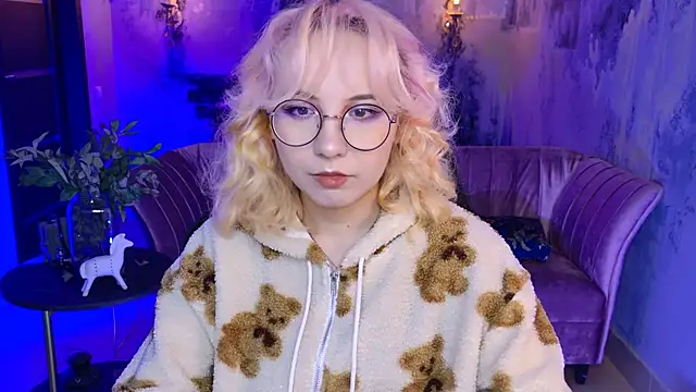 JasmineMilko online show from 02/18/25, 05:09