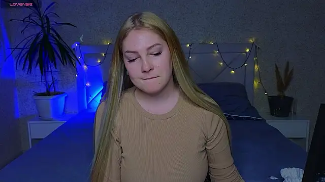 Snapshot of Catherine_River chatting on 03/25/26, 05:52 Catherine River online show from 03/25/26, 05:52