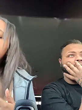 Snapshot of papijusto chatting on 11/13/25, 10:52 papijusto online show from 11/13/25, 10:52