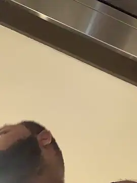 Snapshot of papijusto chatting on 11/18/25, 12:38 papijusto online show from 11/18/25, 12:38