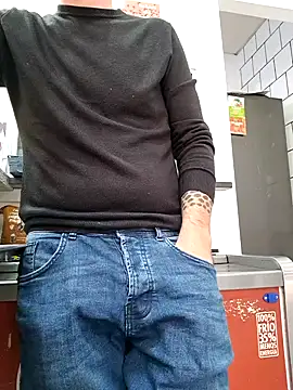 PublicNoFace online show from 01/02/25, 03:19