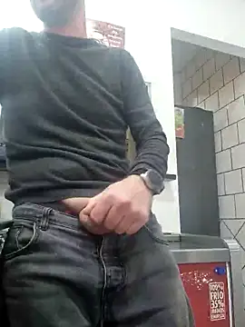 PublicNoFace online show from 02/18/25, 02:27