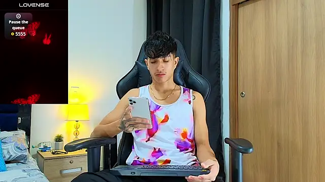  CamiloBass online show from 05/26/26, 01:01