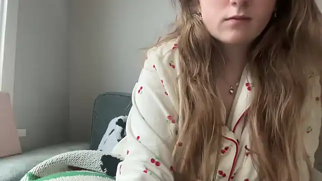 Snapshot of lilsbabyxo chatting on 03/27/26, 04:18 lilsbabyxo online show from 03/27/26, 04:18