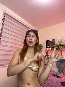 Snapshot of soy_sarah_ chatting on 02/09/25, 09:58 soy sarah online show from 02/09/25, 09:58