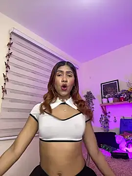 Snapshot of soy_sarah_ chatting on 02/20/25, 02:24 soy sarah online show from 02/20/25, 02:24