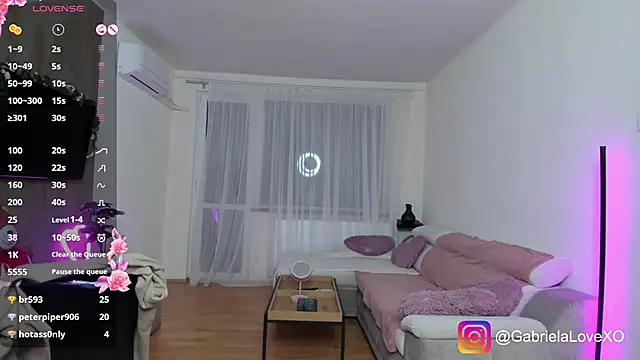 Snapshot of GabrielaLove_ chatting on 02/19/25, 11:57 GabrielaLove  online show from 02/19/25, 11:57