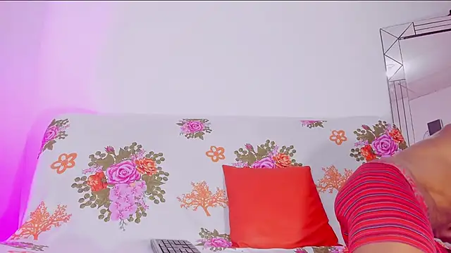 Snapshot of Deliciouscocoa chatting on 12/26/24, 11:35 Deliciouscocoa online show from 12/26/24, 11:35