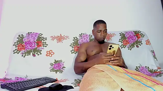 Snapshot of Deliciouscocoa chatting on 03/10/25, 11:06 Deliciouscocoa online show from 03/10/25, 11:06