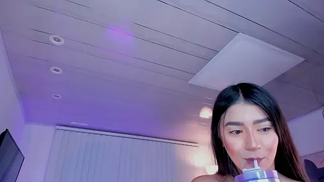 Snapshot of amelie_jhons chatting on 01/16/25, 01:58 amelie jhons online show from 01/16/25, 01:58