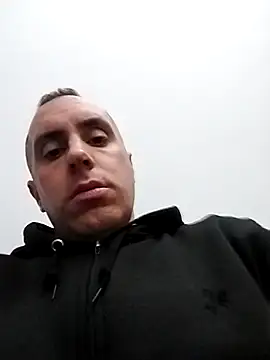 Snapshot of HELL_FIRE chatting on 11/03/25, 05:58 HELL FIRE online show from 11/03/25, 05:58