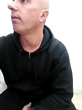 Snapshot of HELL_FIRE chatting on 11/10/25, 05:23 HELL FIRE online show from 11/10/25, 05:23