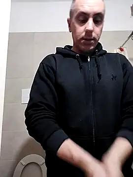 Snapshot of HELL_FIRE chatting on 11/11/25, 08:20 HELL FIRE online show from 11/11/25, 08:20