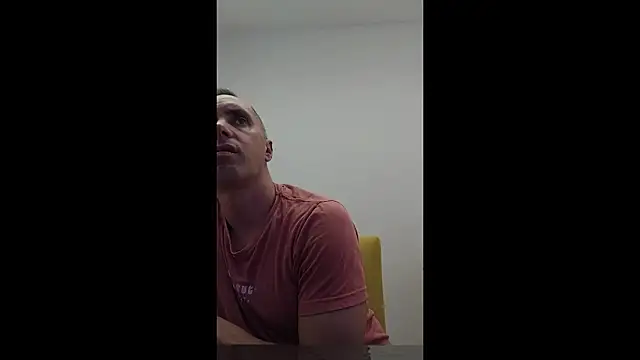 Snapshot of HELL_FIRE chatting on 11/25/25, 06:35 HELL FIRE online show from 11/25/25, 06:35