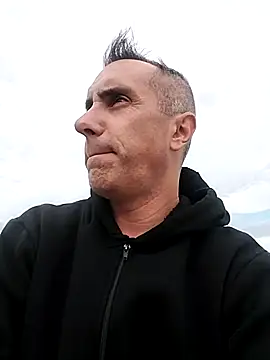 Snapshot of HELL_FIRE chatting on 02/14/26, 09:00 HELL FIRE online show from 02/14/26, 09:00