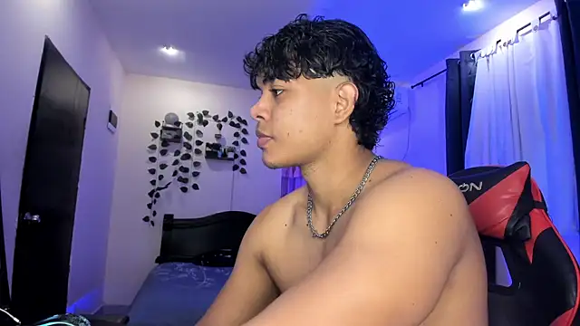 Snapshot of johan_beley_ chatting on 02/01/26, 03:21 johan beley online show from 02/01/26, 03:21