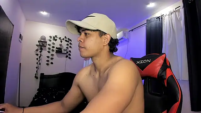 Snapshot of johan_beley_ chatting on 04/11/26, 05:06 johan beley online show from 04/11/26, 05:06