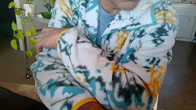 costanza7070 online show from 02/24/25, 09:52