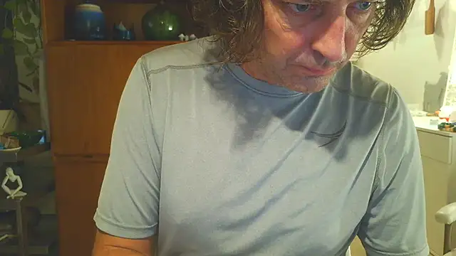 costanza7070 online show from 12/04/25, 04:55