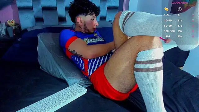 Snapshot of Piggy_Eddy chatting on 02/04/25, 12:29 Piggy Eddy online show from 02/04/25, 12:29