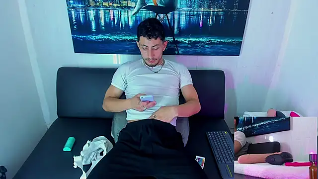 Snapshot of Piggy_Eddy chatting on 09/19/25, 08:53 Piggy Eddy online show from 09/19/25, 08:53