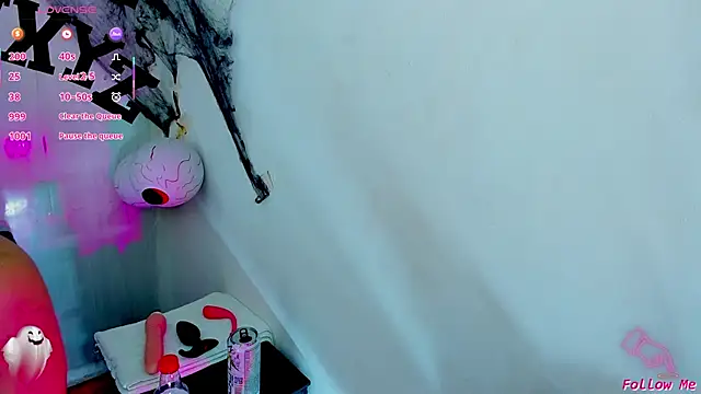 Snapshot of Piggy_Eddy chatting on 11/03/25, 04:25 Piggy Eddy online show from 11/03/25, 04:25