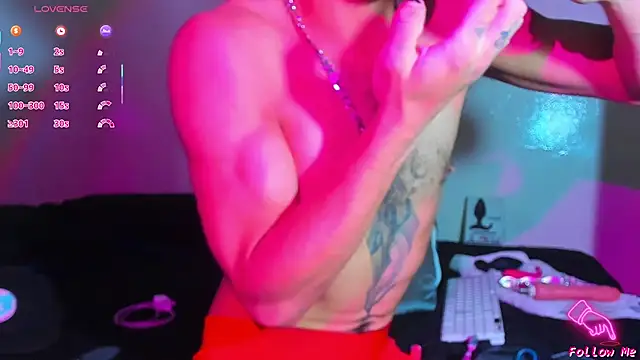 Piggy Eddy online show from 02/17/26, 03:03