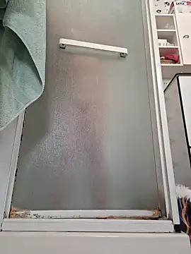 Snapshot of Mara-24 chatting on 12/29/24, 03:03 Mara-24 online show from 12/29/24, 03:03