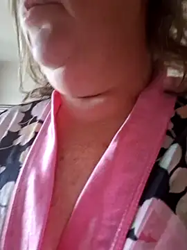 Snapshot of Mara-24 chatting on 01/10/25, 11:11 Mara-24 online show from 01/10/25, 11:11