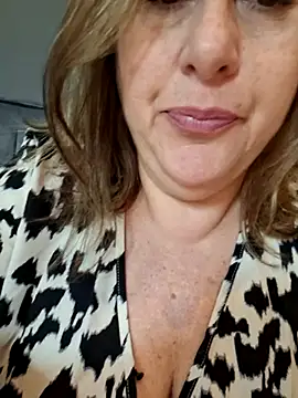 Snapshot of Mara-24 chatting on 03/01/25, 01:07 Mara-24 online show from 03/01/25, 01:07