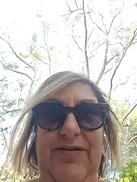 Snapshot of Mara-24 chatting on 10/28/25, 09:35 Mara-24 online show from 10/28/25, 09:35