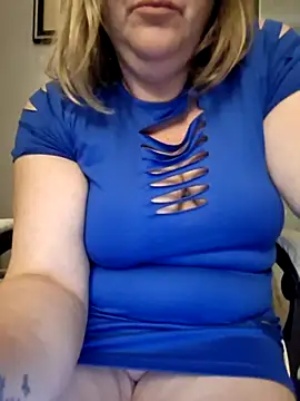 Snapshot of Mara-24 chatting on 04/14/26, 06:36 Mara-24 online show from 04/14/26, 06:36
