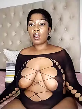 Snapshot of bigbootyboohle chatting on 03/30/26, 04:30 bigbootyboohle online show from 03/30/26, 04:30