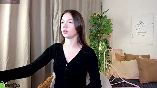 Nicole Charm online show from 09/08/25, 09:14