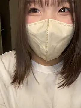 Snapshot of mari_tan_ch chatting on 11/21/25, 12:43 mari tan ch online show from 11/21/25, 12:43