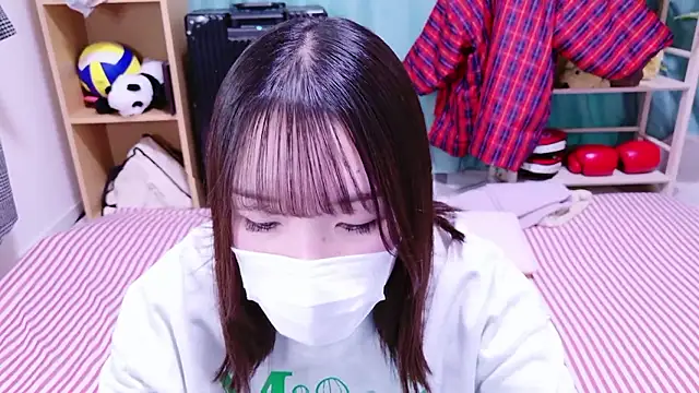 Snapshot of mari_tan_ch chatting on 12/14/25, 12:27 mari tan ch online show from 12/14/25, 12:27