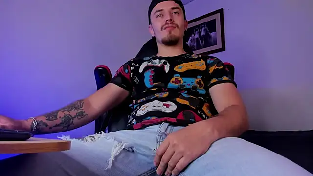 Snapshot of james_connor2 chatting on 01/05/25, 05:41 james connor2 online show from 01/05/25, 05:41