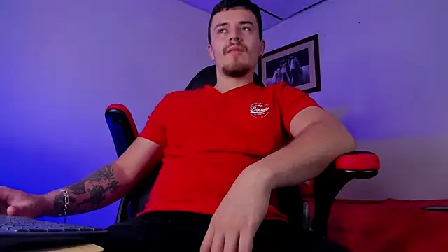 Snapshot of james_connor2 chatting on 01/23/25, 06:56 james connor2 online show from 01/23/25, 06:56