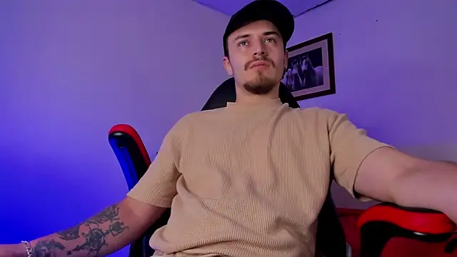 Snapshot of james_connor2 chatting on 01/24/25, 06:56 james connor2 online show from 01/24/25, 06:56