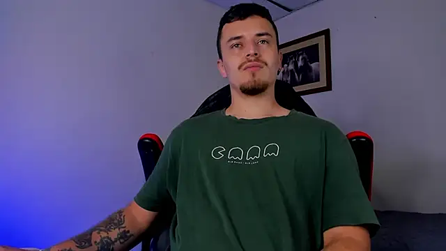 Snapshot of james_connor2 chatting on 02/24/25, 06:36 james connor2 online show from 02/24/25, 06:36