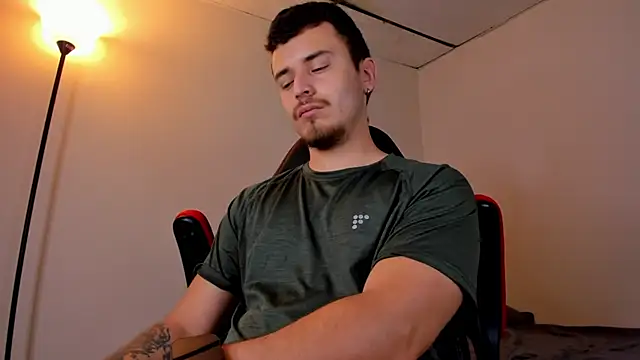 Snapshot of james_connor2 chatting on 03/06/25, 06:48 james connor2 online show from 03/06/25, 06:48