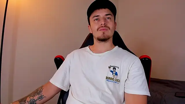 Snapshot of james_connor2 chatting on 03/07/25, 06:43 james connor2 online show from 03/07/25, 06:43