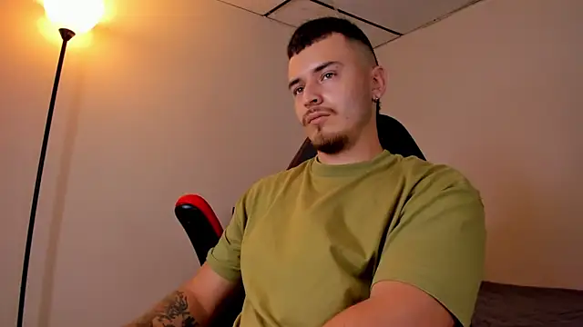 Snapshot of james_connor2 chatting on 03/12/25, 07:06 james connor2 online show from 03/12/25, 07:06