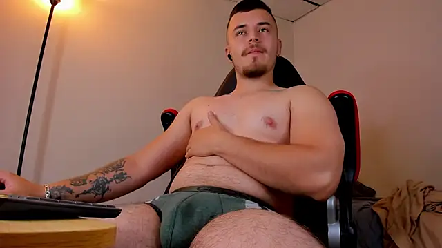 Snapshot of james_connor2 chatting on 03/14/25, 09:54 james connor2 online show from 03/14/25, 09:54