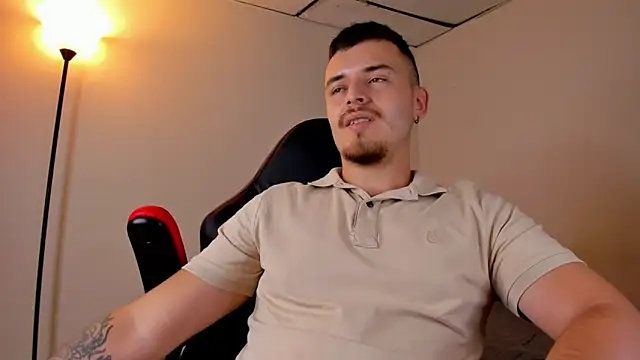 Snapshot of james_connor2 chatting on 03/18/25, 07:10 james connor2 online show from 03/18/25, 07:10