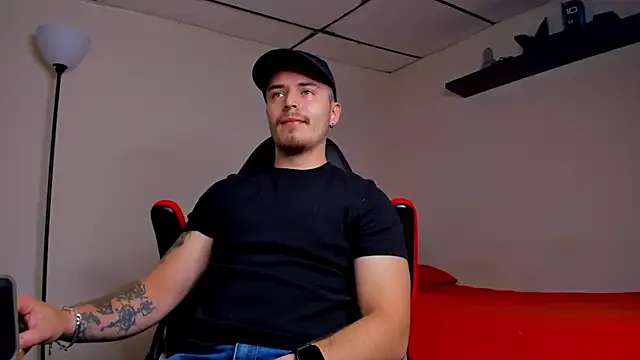 Snapshot of james_connor2 chatting on 09/30/25, 07:08 james connor2 online show from 09/30/25, 07:08