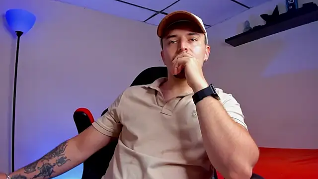 Snapshot of james_connor2 chatting on 10/02/25, 06:37 james connor2 online show from 10/02/25, 06:37