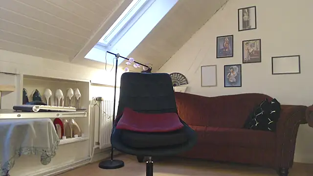 GinaBlonde online show from 01/18/25, 03:38